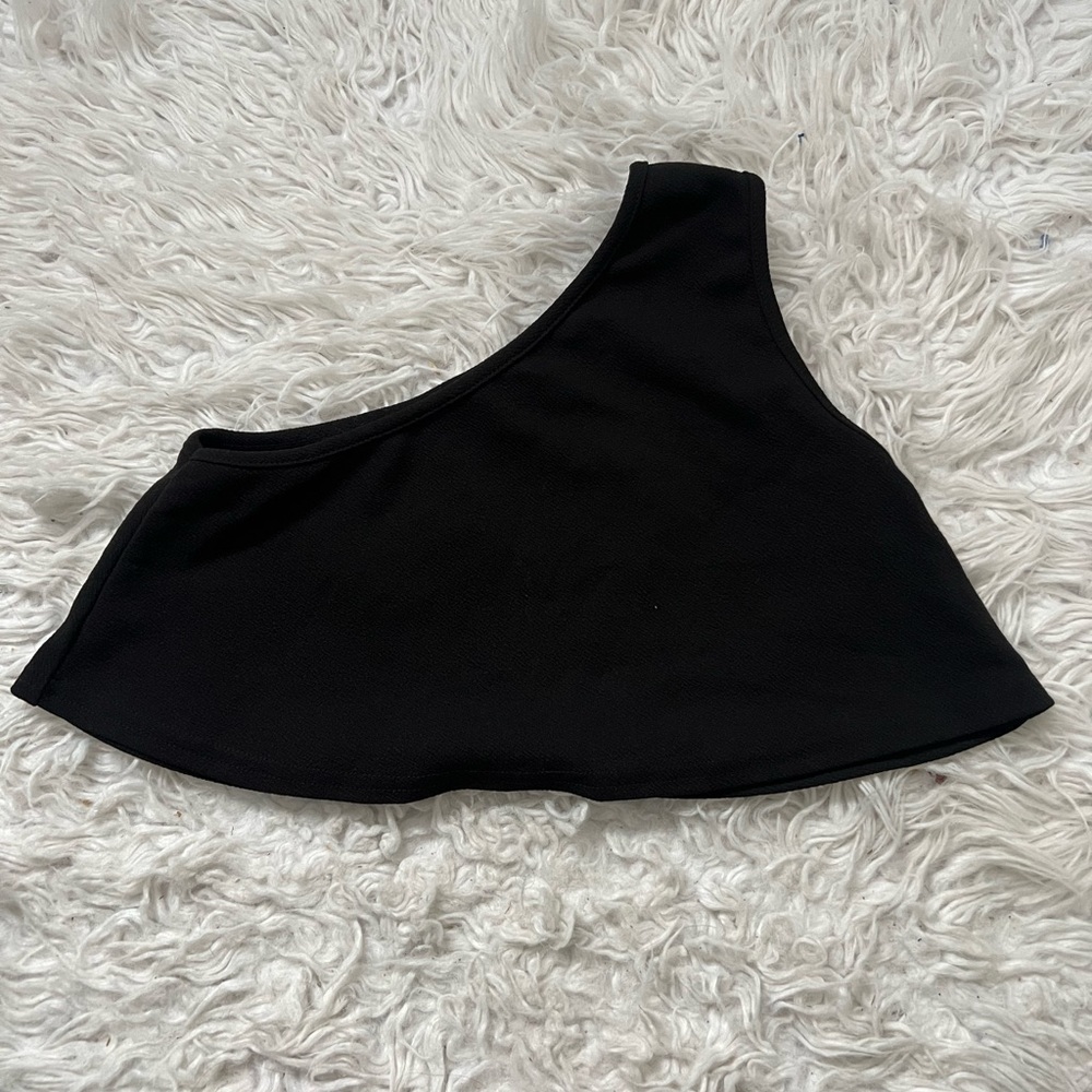 PrettyLittleThing One Shoulder Top